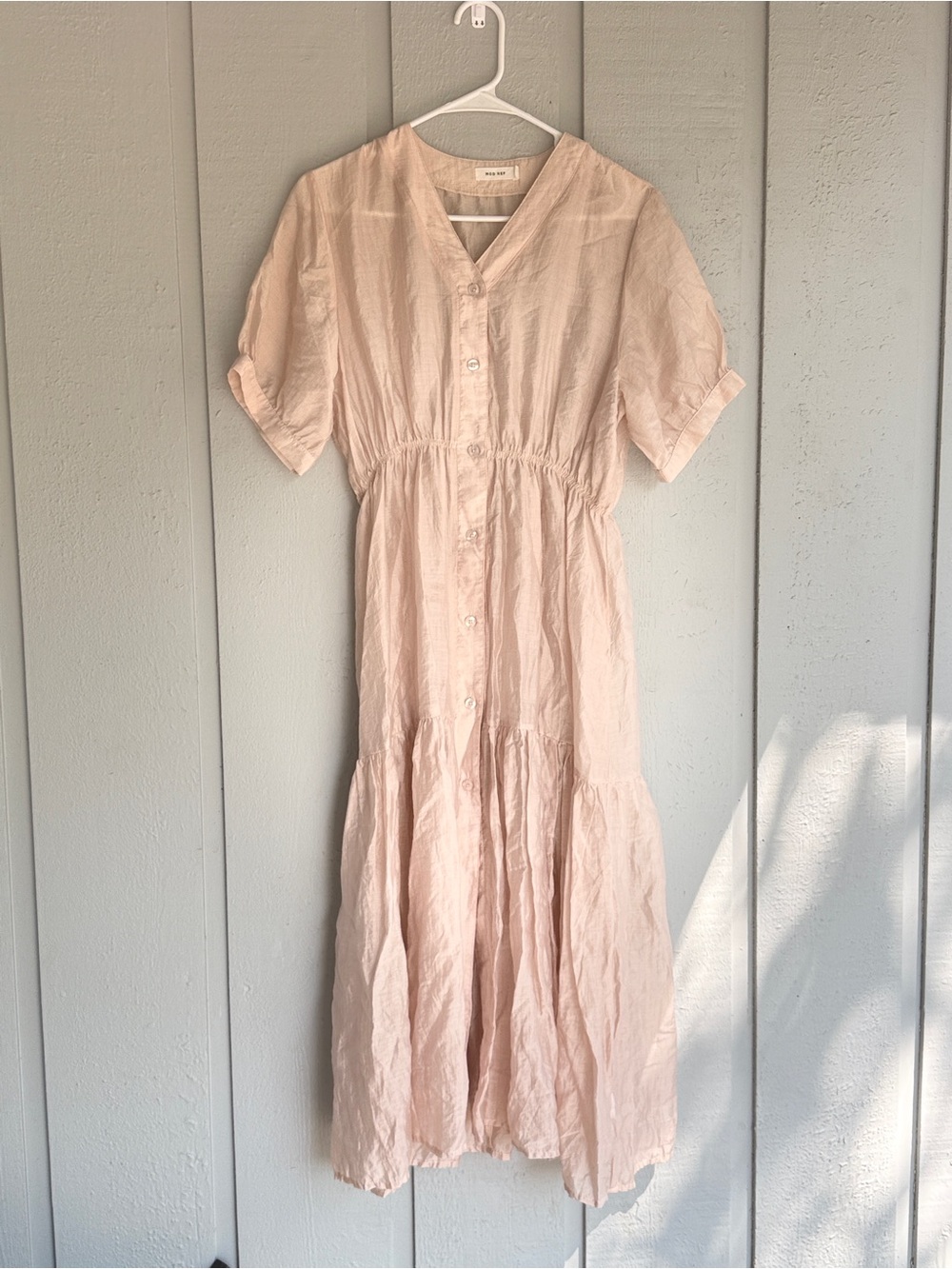 Mod Ref Light Pink Button-Front Midi tiered Dress size Medium
